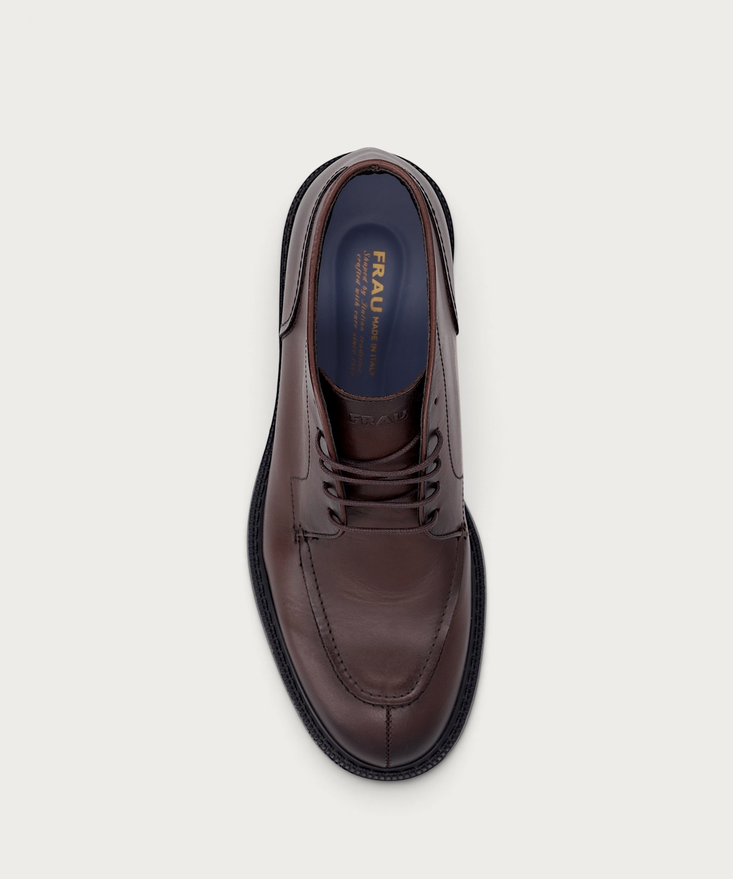 Men's lace-up ankle boots in airbrushed burgundy calfskin