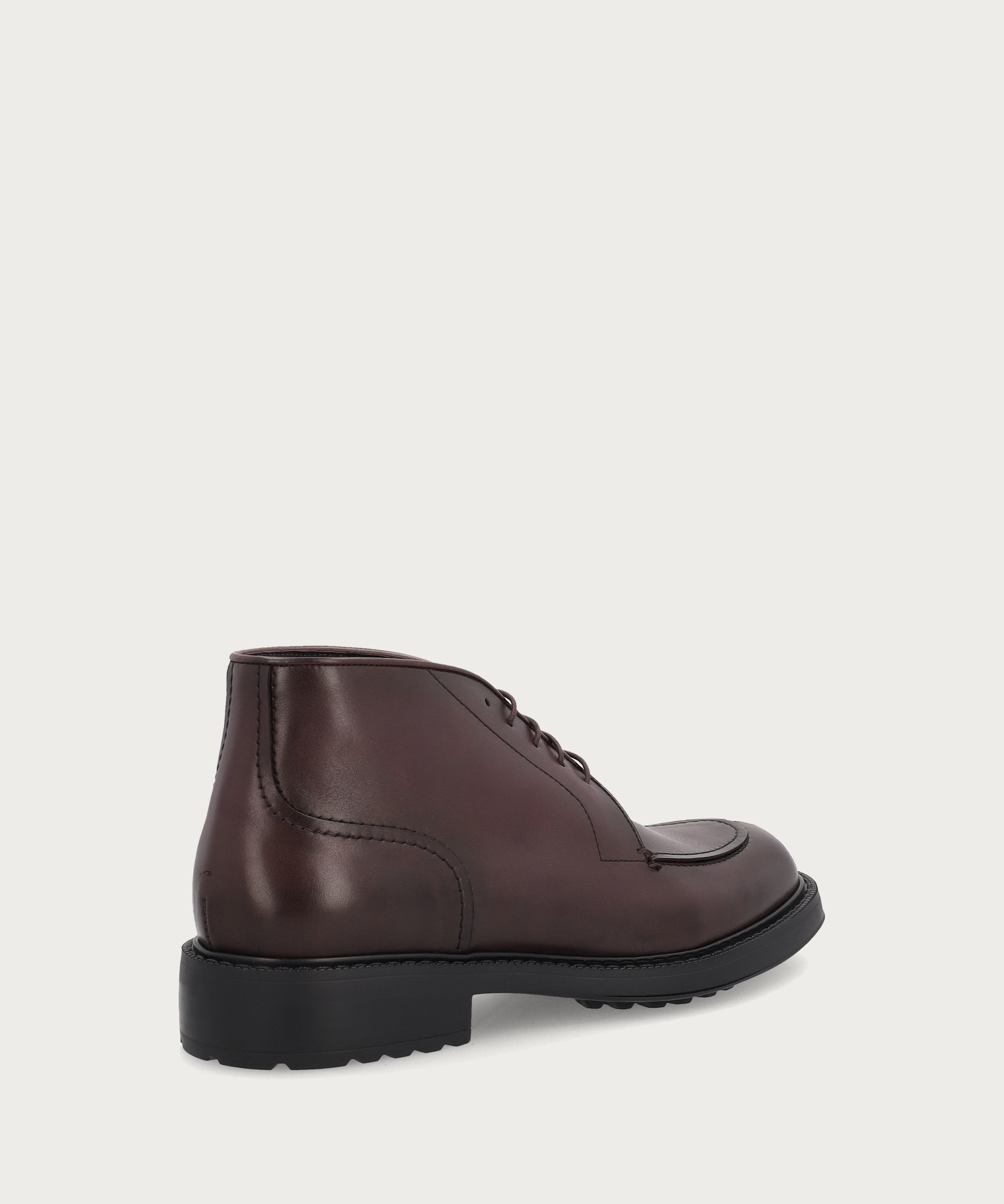 Men's lace-up ankle boots in airbrushed burgundy calfskin