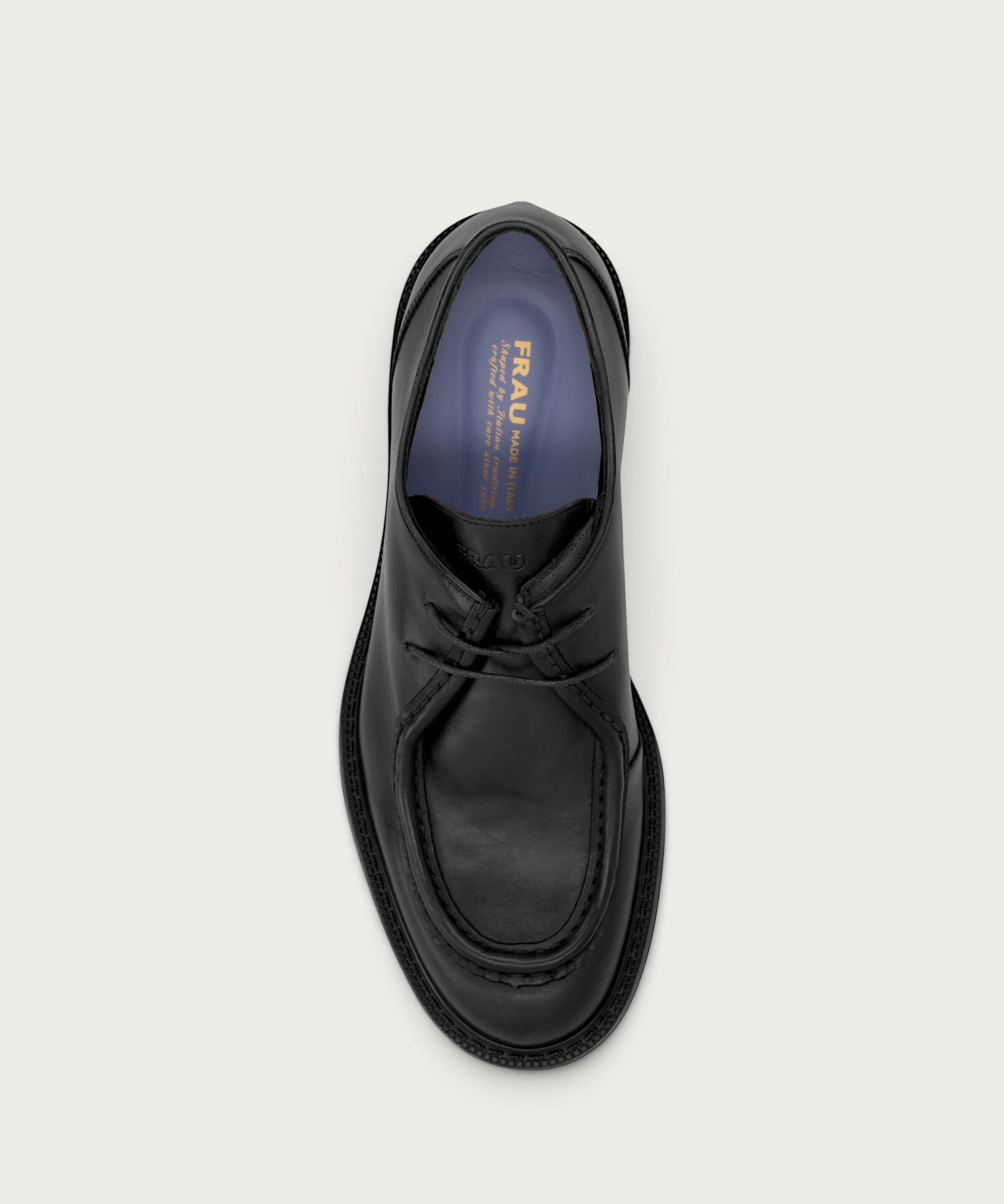 Men's moc-toe Derby shoes in black natural grain calfskin