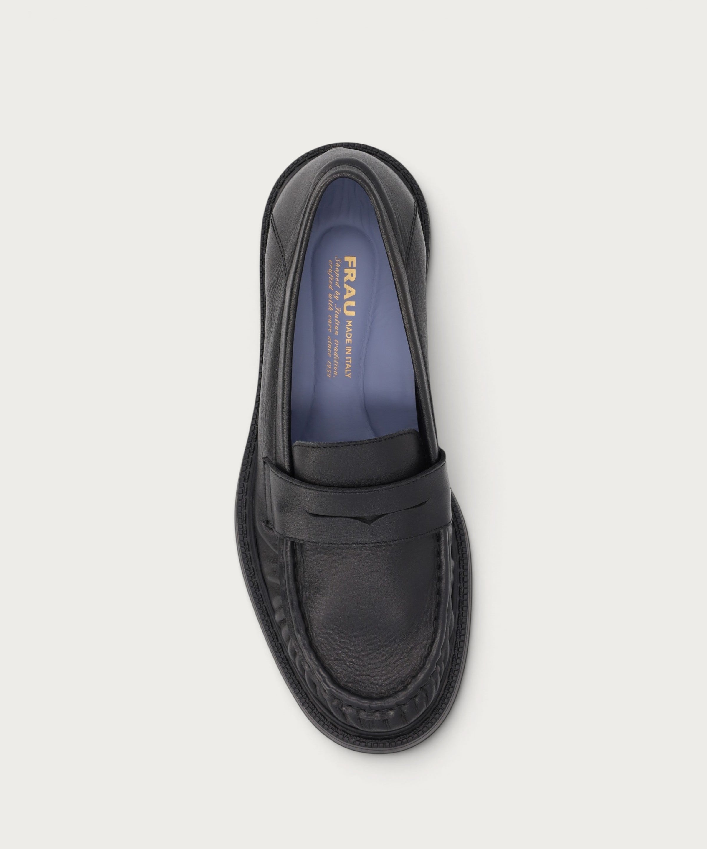 Black gathered loafers in soft natural grain leather
