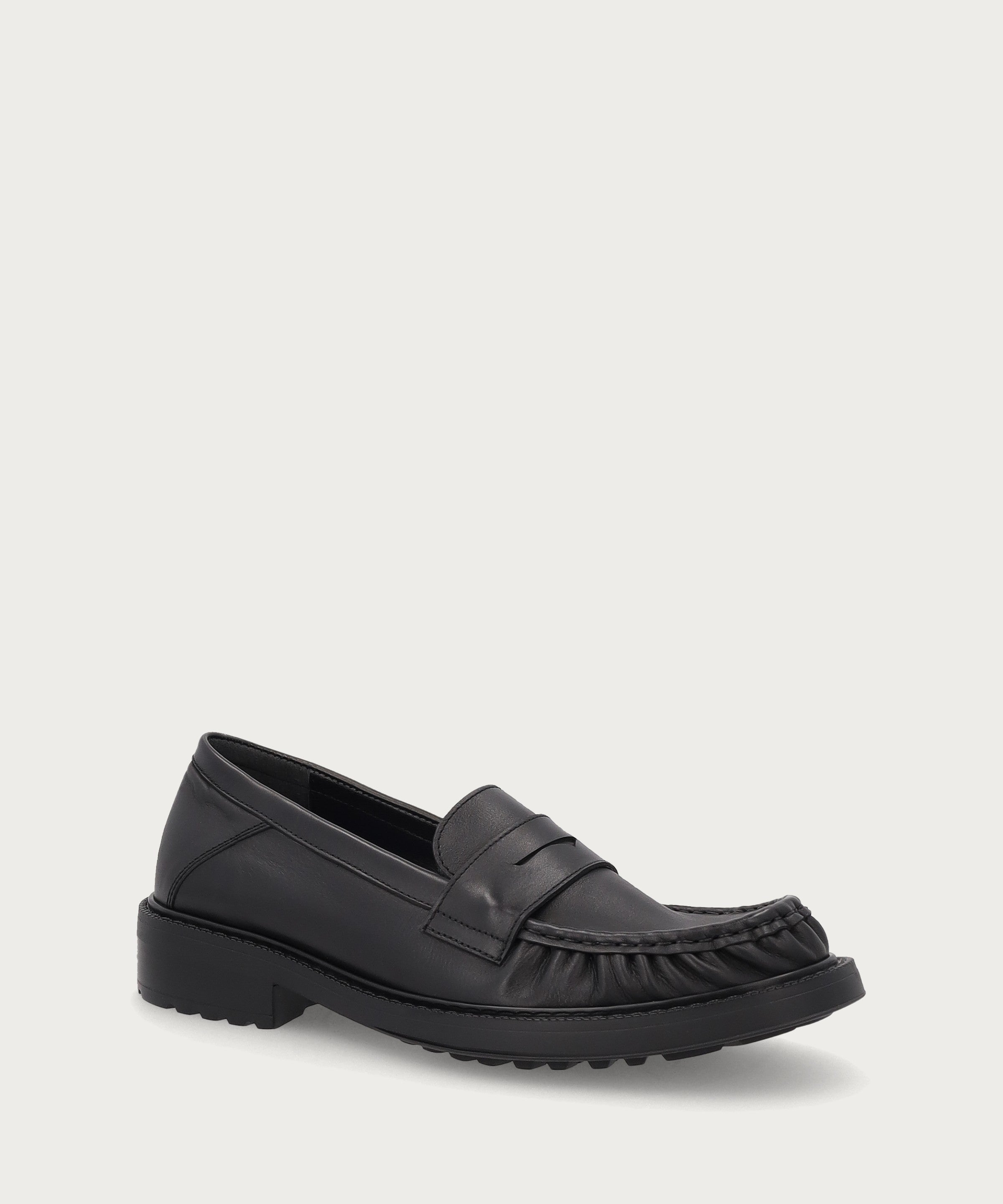 Black gathered loafers in soft natural grain leather