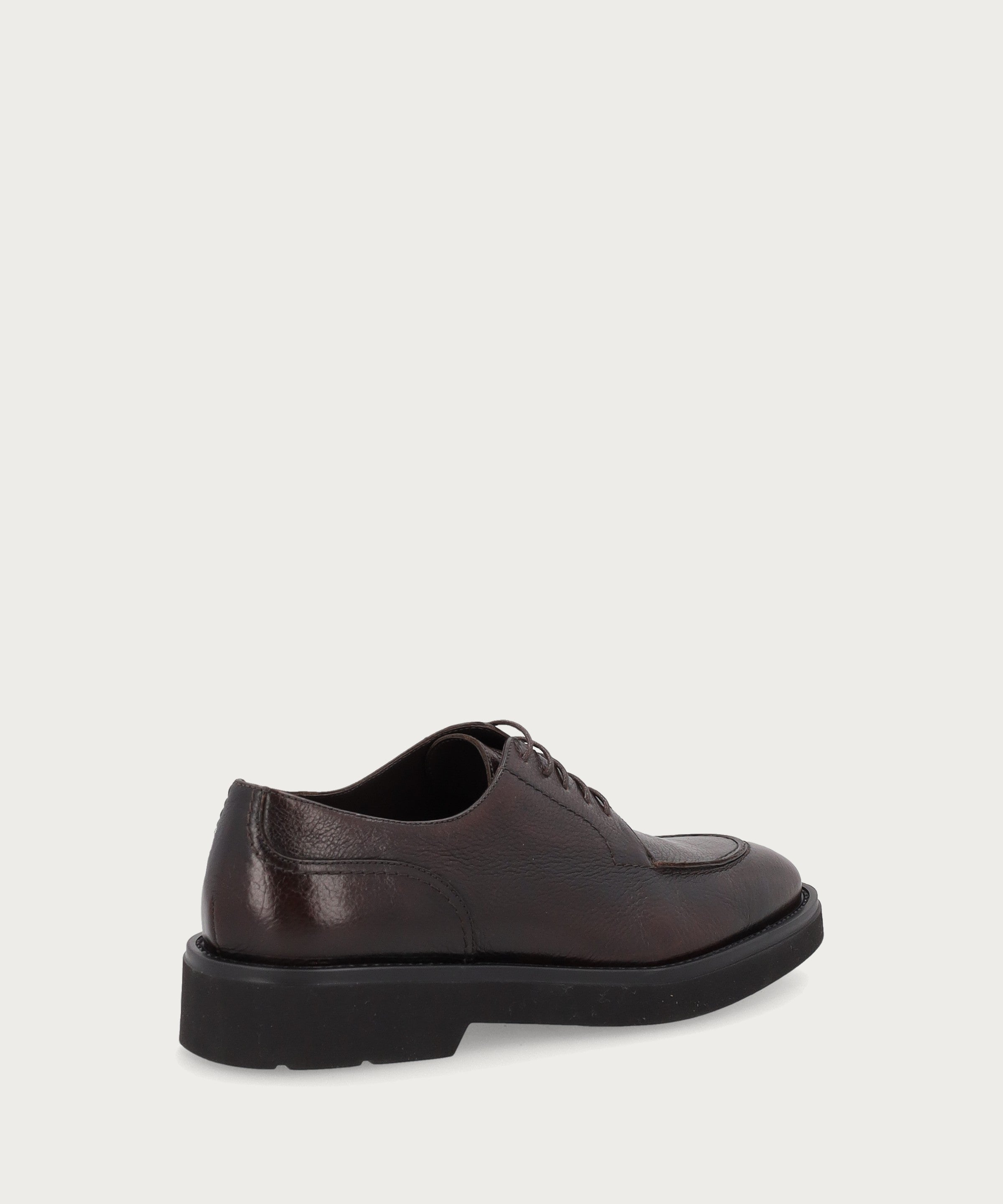 Men's lace-up shoes in brown natural leather with ombre effect
