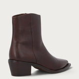 Brown leather Texan ankle boots with zip